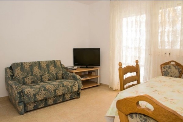  House in Bibinje, 3rd row - 40 meters from the sea, TOP LOCATION!