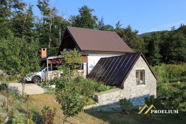  Ferienhaus Baška Oštarije, 70 m2, Baugrundstück 2284 m2