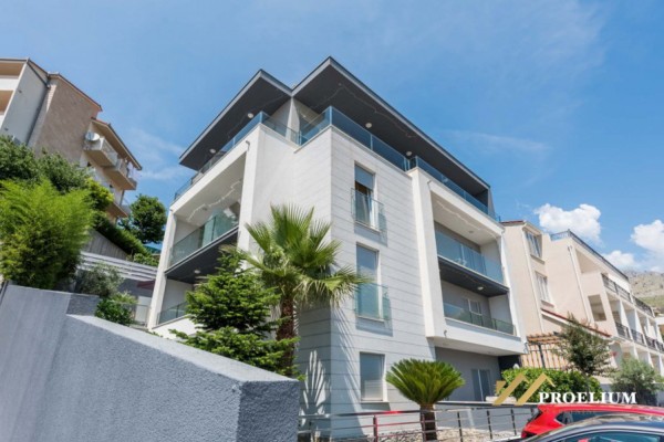 Luksuzen penthouse z apartmaji, Split, 600m2. 500m do morja