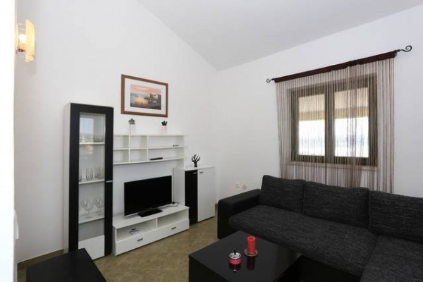 STAN / APARTMAN u Maslenici površine 77,04 m2, trosobni!